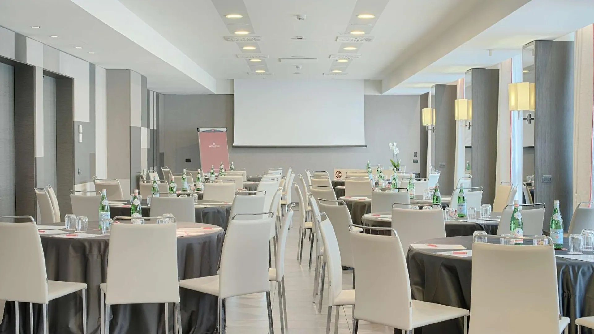 Отель Nh Collection Milano President