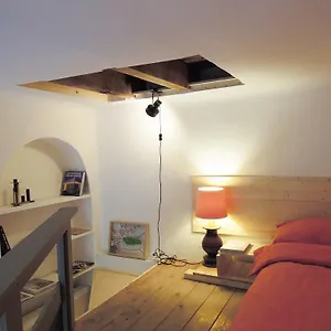 V12 Design Apartment